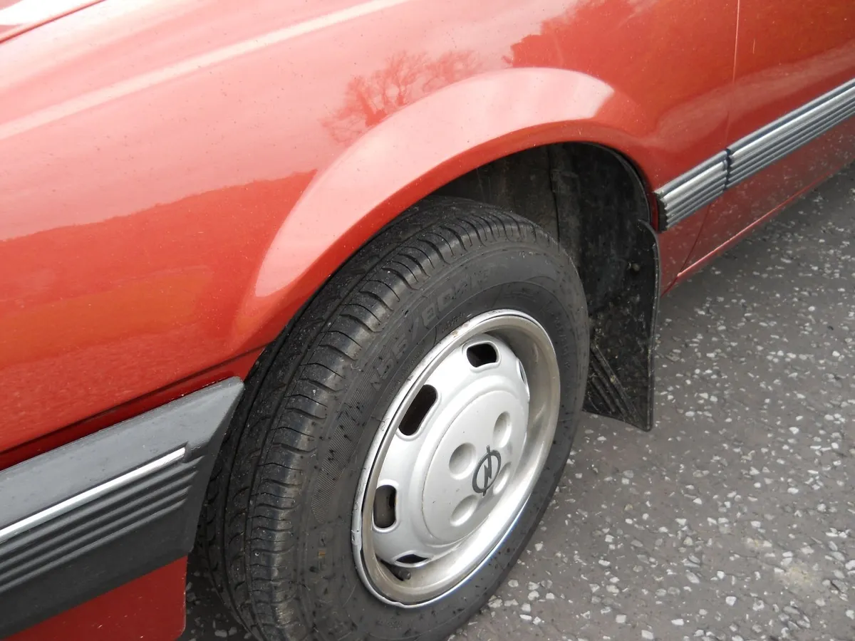 Opel Ascona 1985 - Image 2