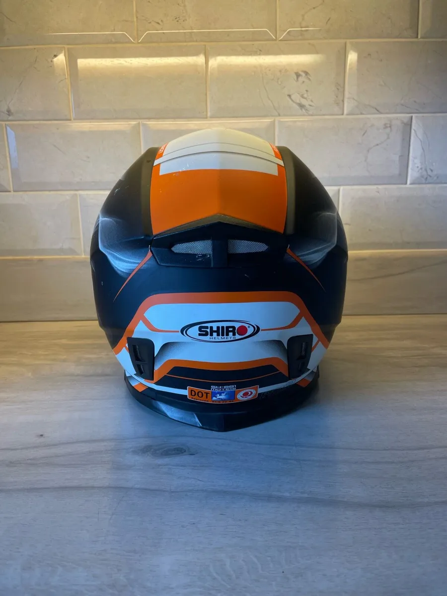 Shiro Motorcycle Helmet - Image 3