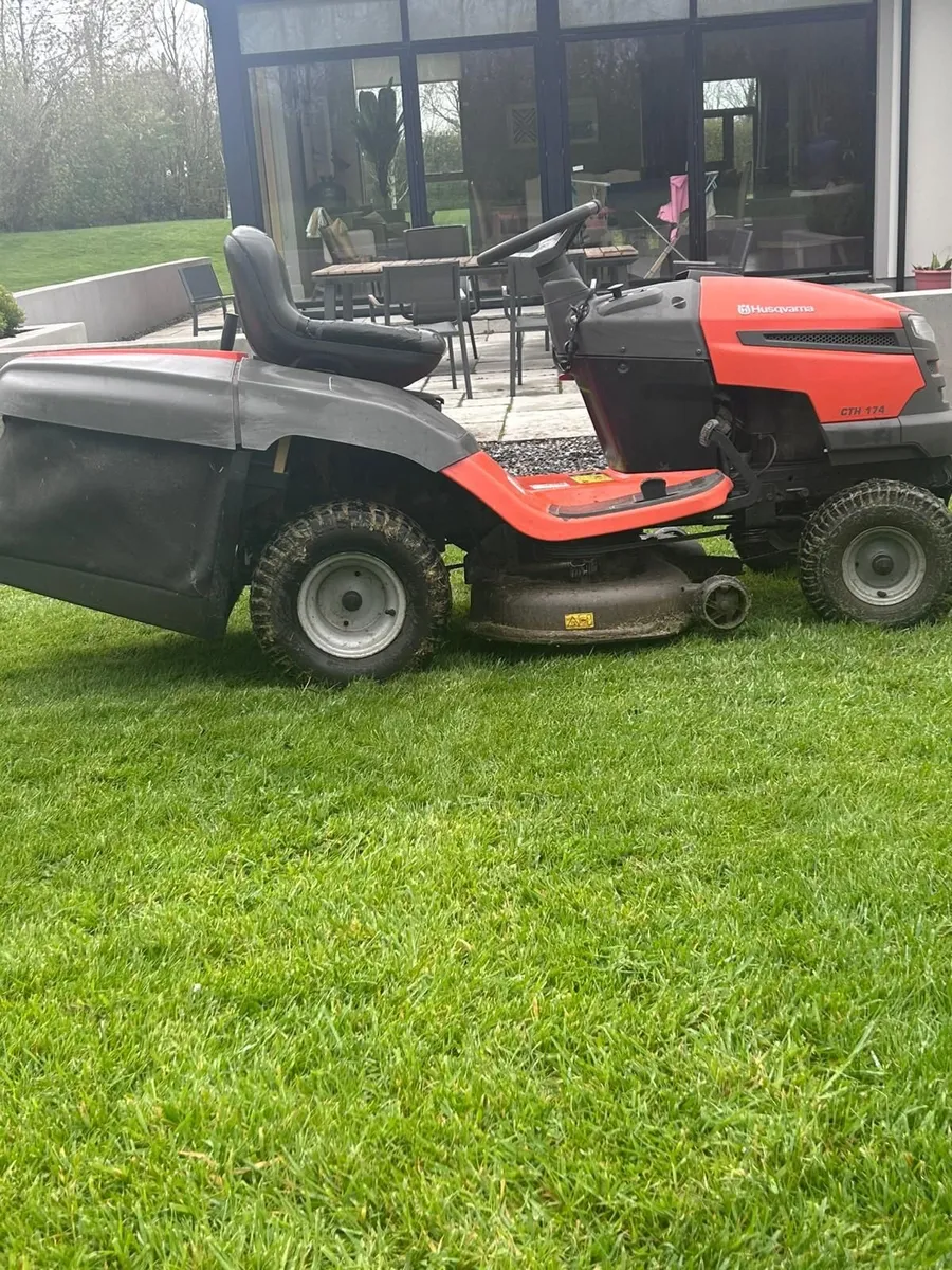 Husqvarna CTH 174 Ride on lawnmower. - Image 4