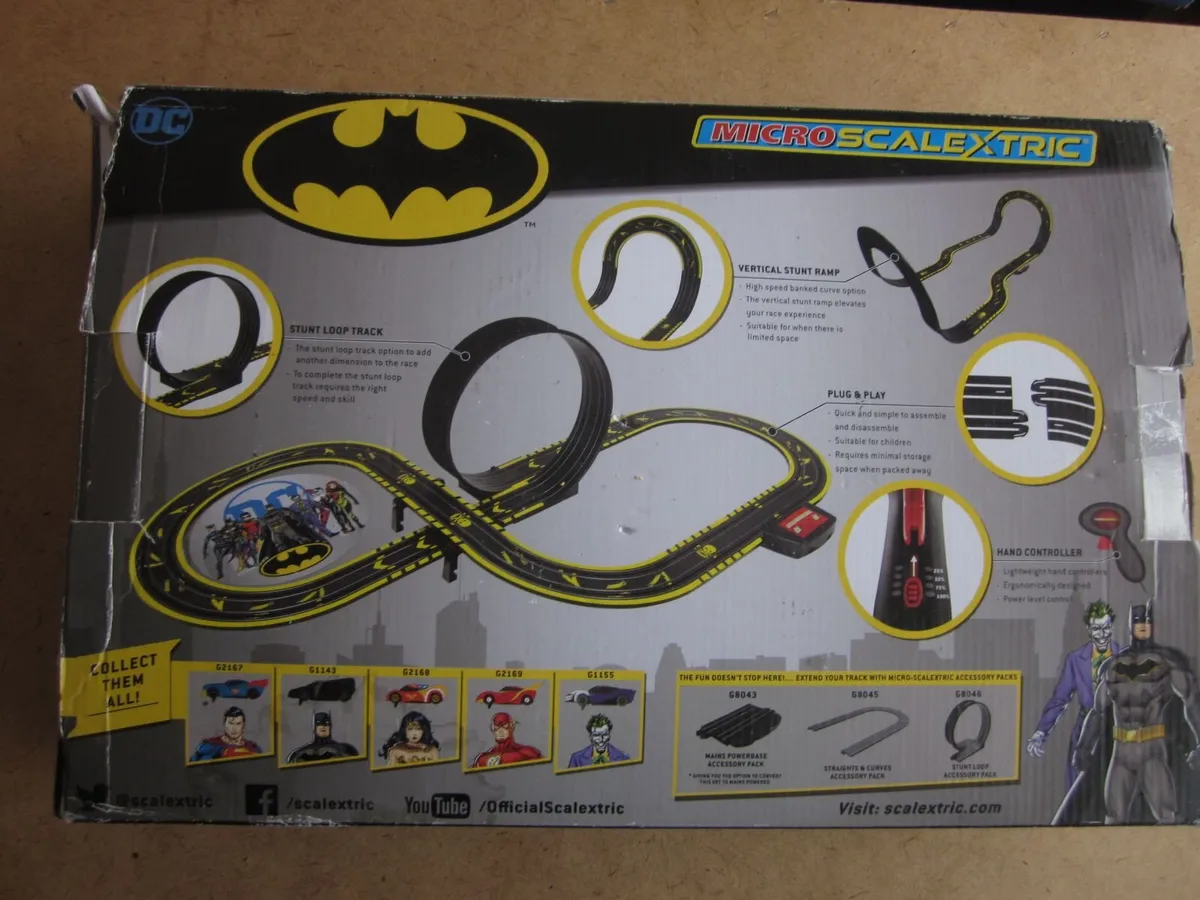 Micro Scalextric Batman Vs Joker Race Set - Image 2