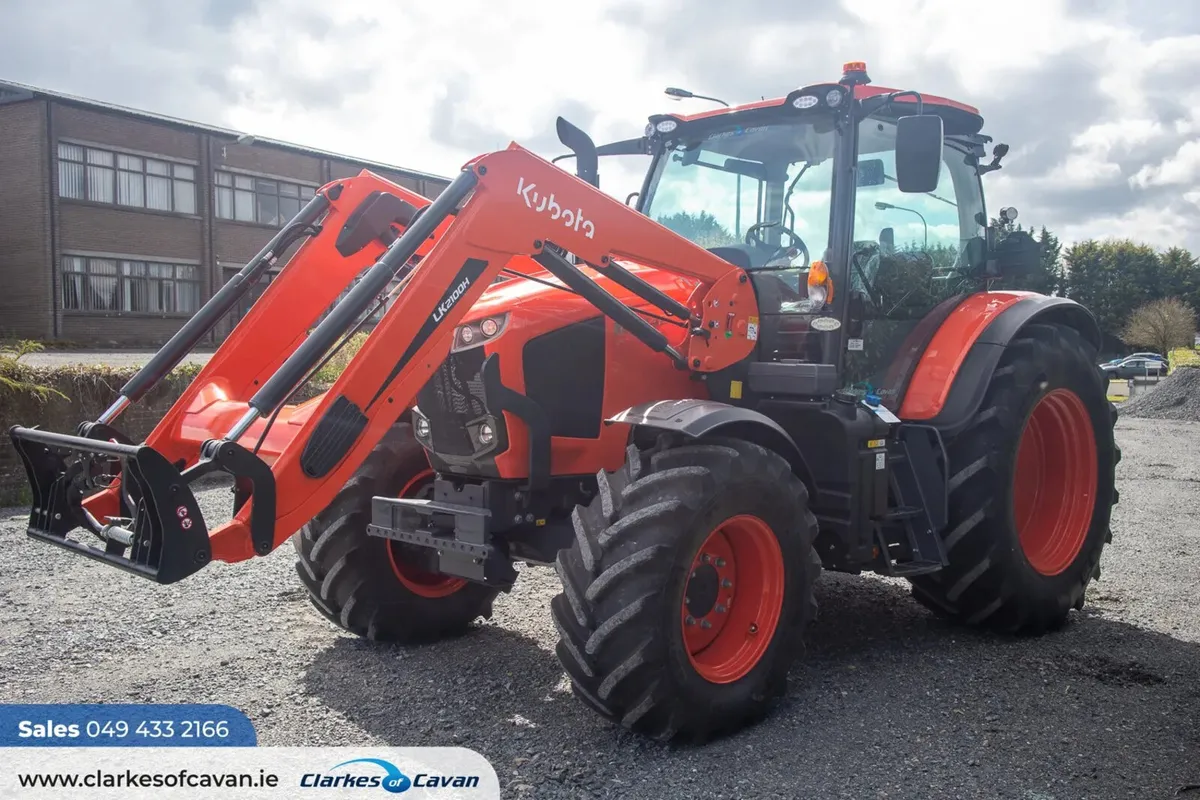 Demo Kubota M6132 Tractor - Image 4