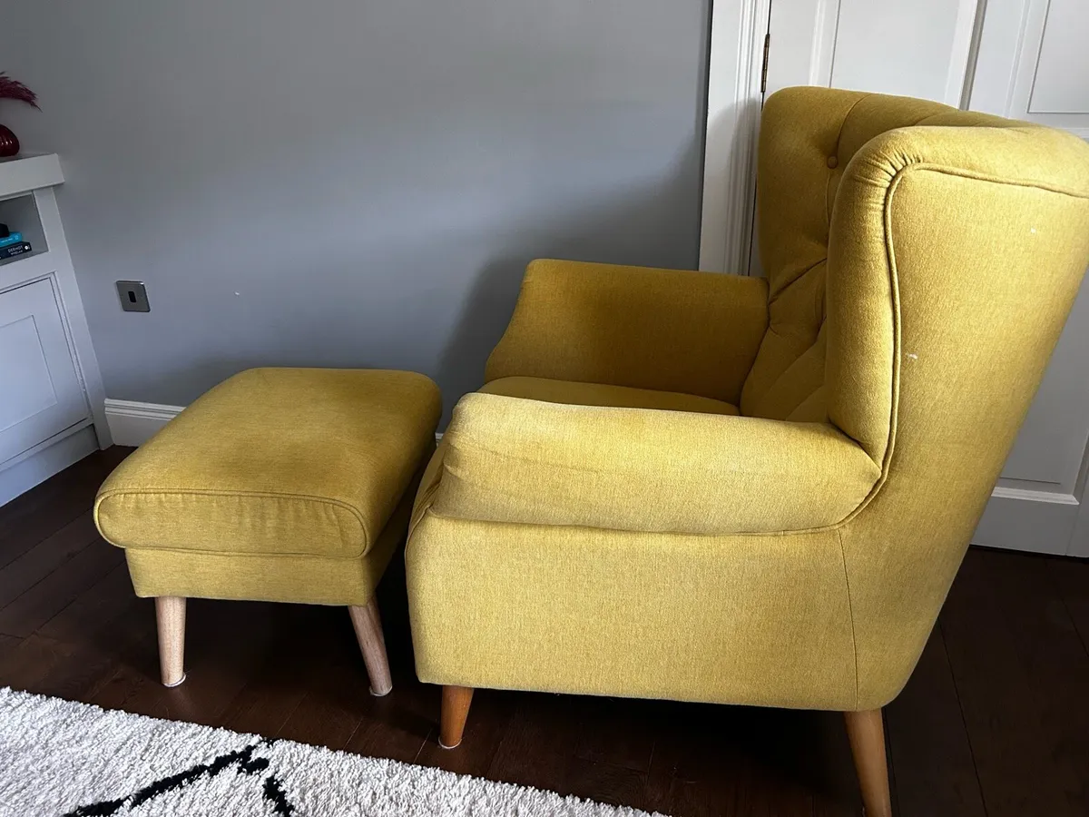 Armchair and footstool - Image 4