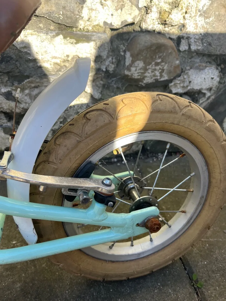 Girls Pendleton Balance Bike - Image 3