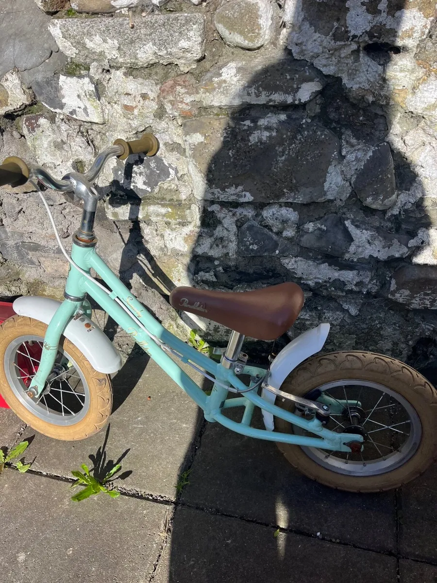 Girls Pendleton Balance Bike - Image 4