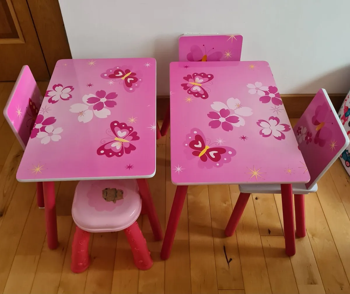 Kids wooden table and chairs - Image 2