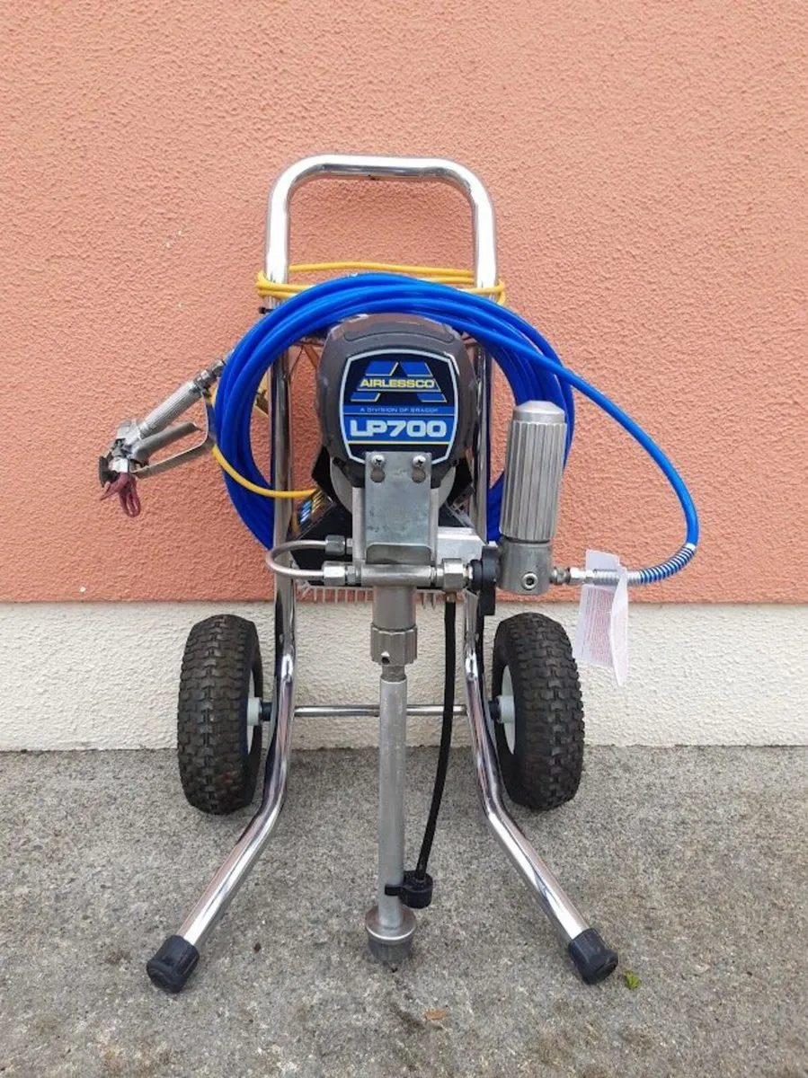 Airless paint sprayer - Image 1