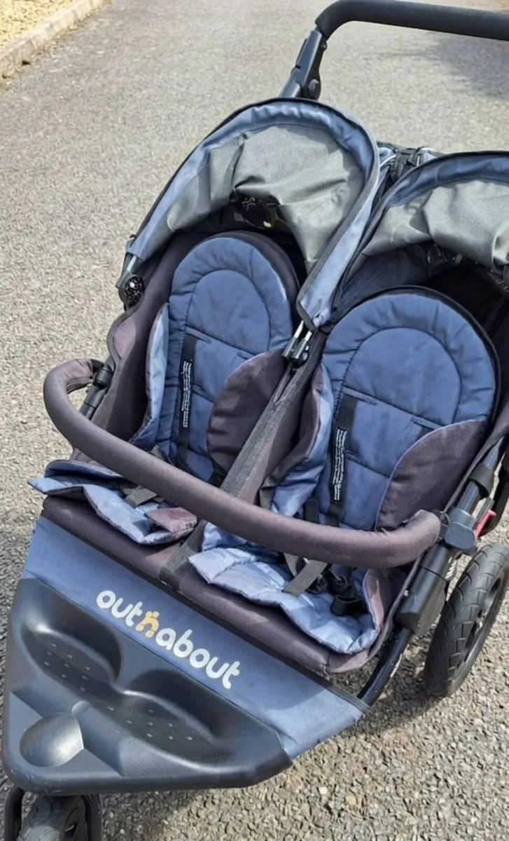 Out n About Double Nipper Buggy - Image 2