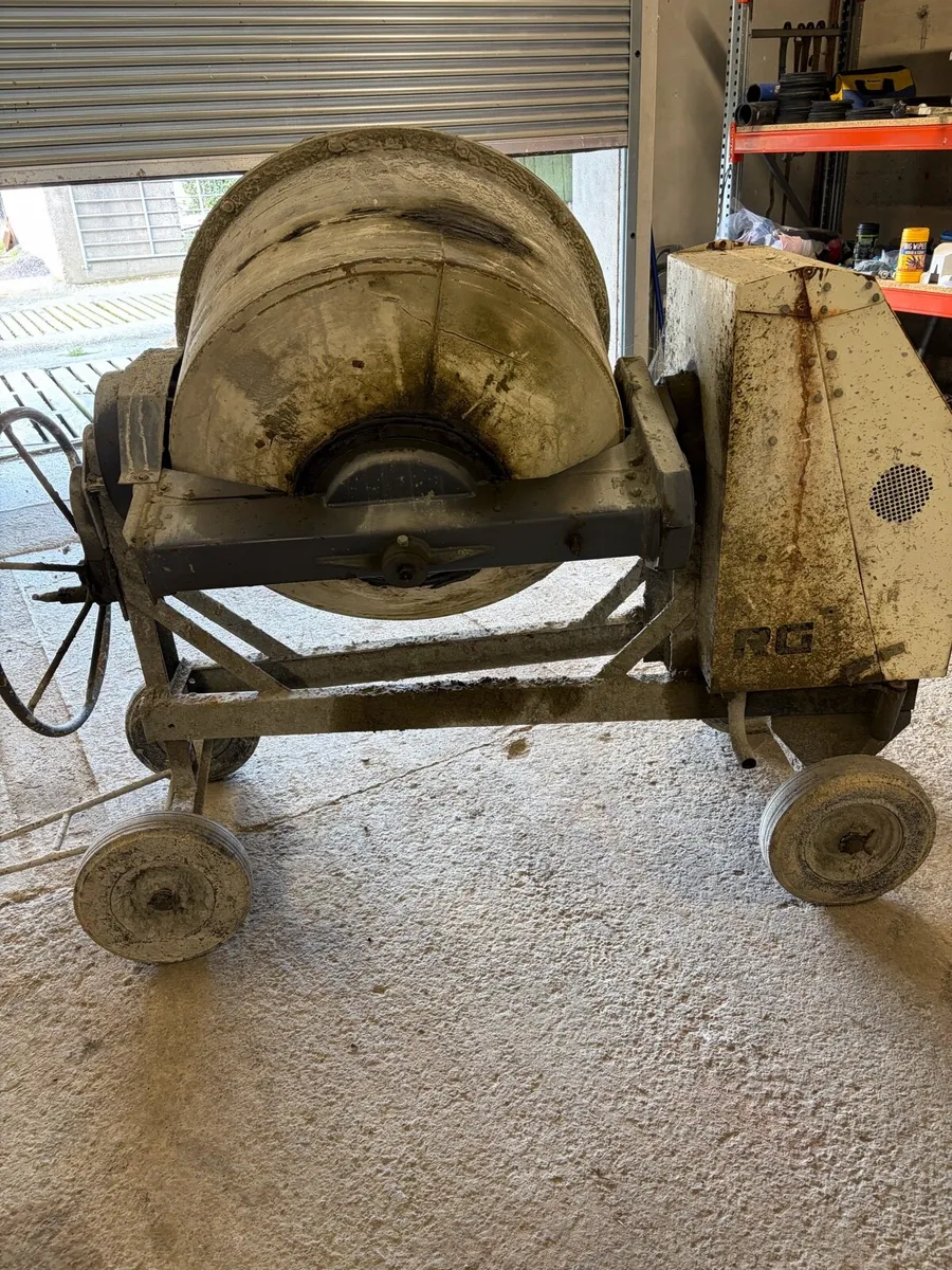 Cement mixer - Image 2