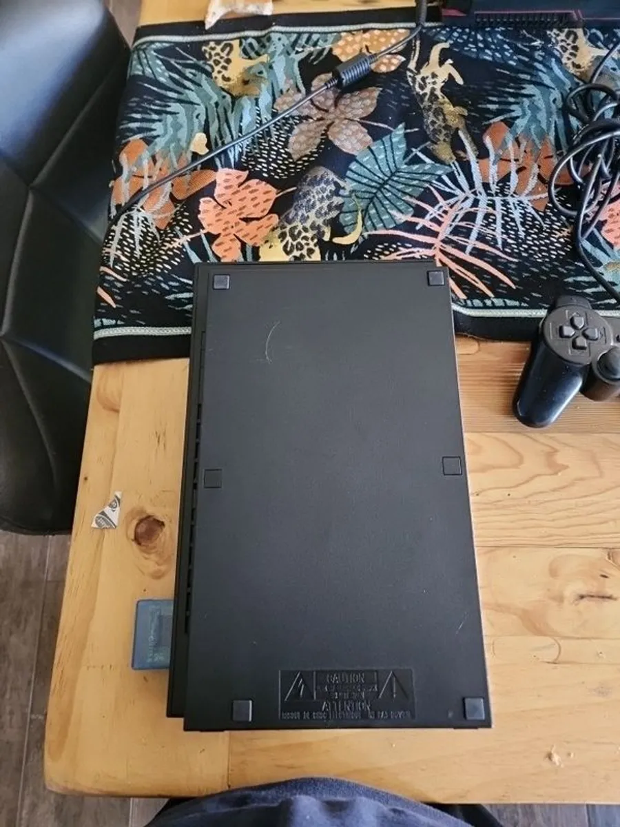 PlayStation 2 Fat Edition + Plus 13 PlayStation Ga - Image 3