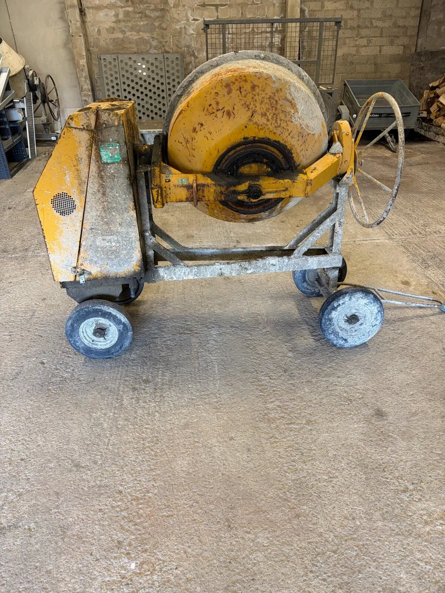 Cement mixer - Image 2