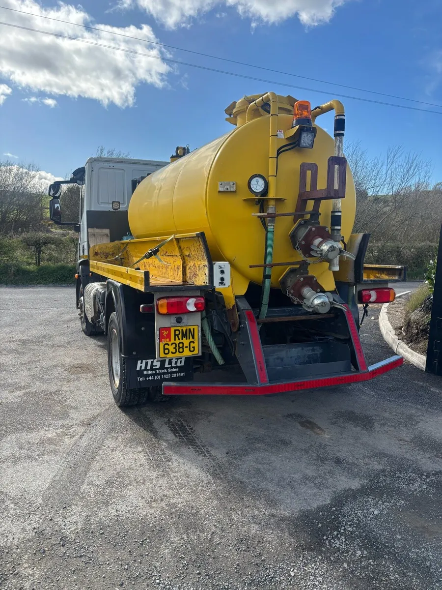 Iveco vacuum tanker - Image 1