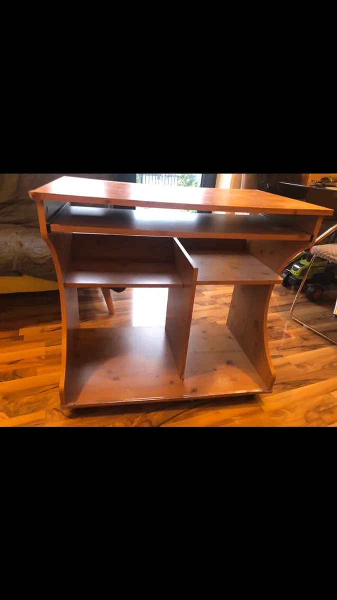 Desk for free - Image 1