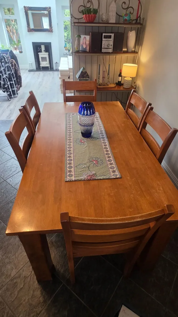 Kitchen Table and 6 Chairs - Image 3