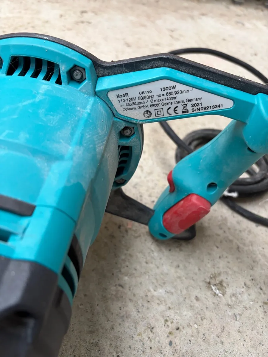 Collomix & dewalt Paddle mixer - Image 3