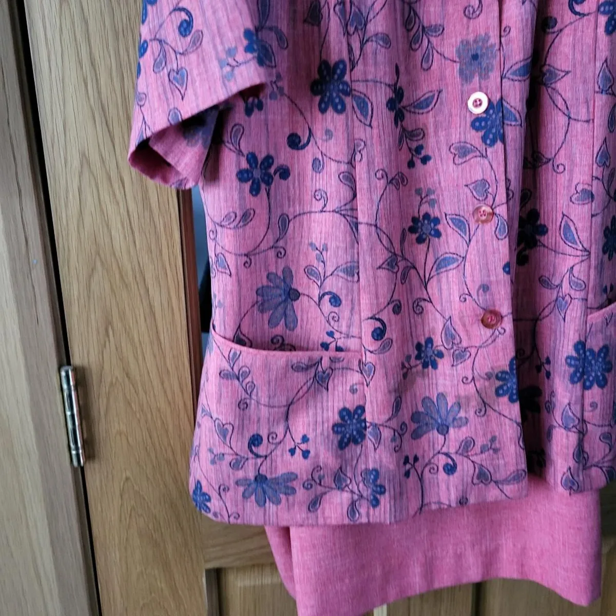 Pink occasion suit, Size 20 - Image 2