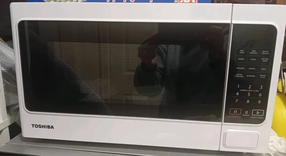 Brand new Toshiba Microwave.