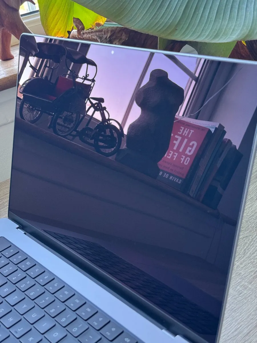 MacBook Pro 16" 2021 | 32GB | M1 Pro | 512GB | 91% - Image 4