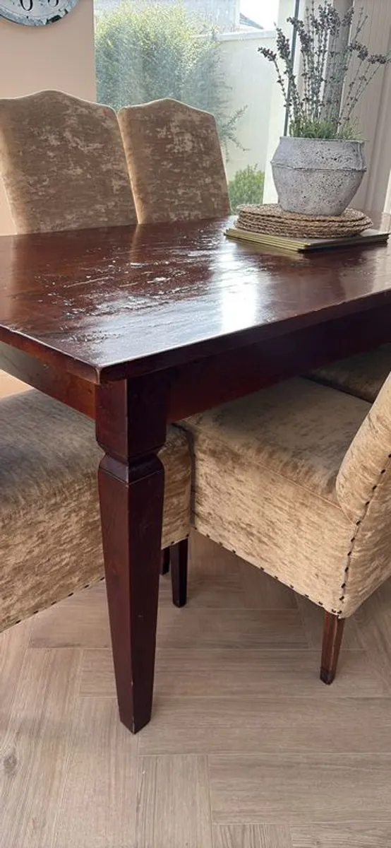 Solid Mahogany table and upholstered chairs - Image 2