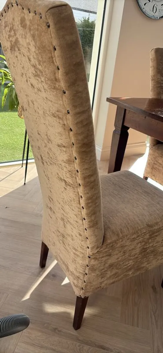 Solid Mahogany table and upholstered chairs - Image 3