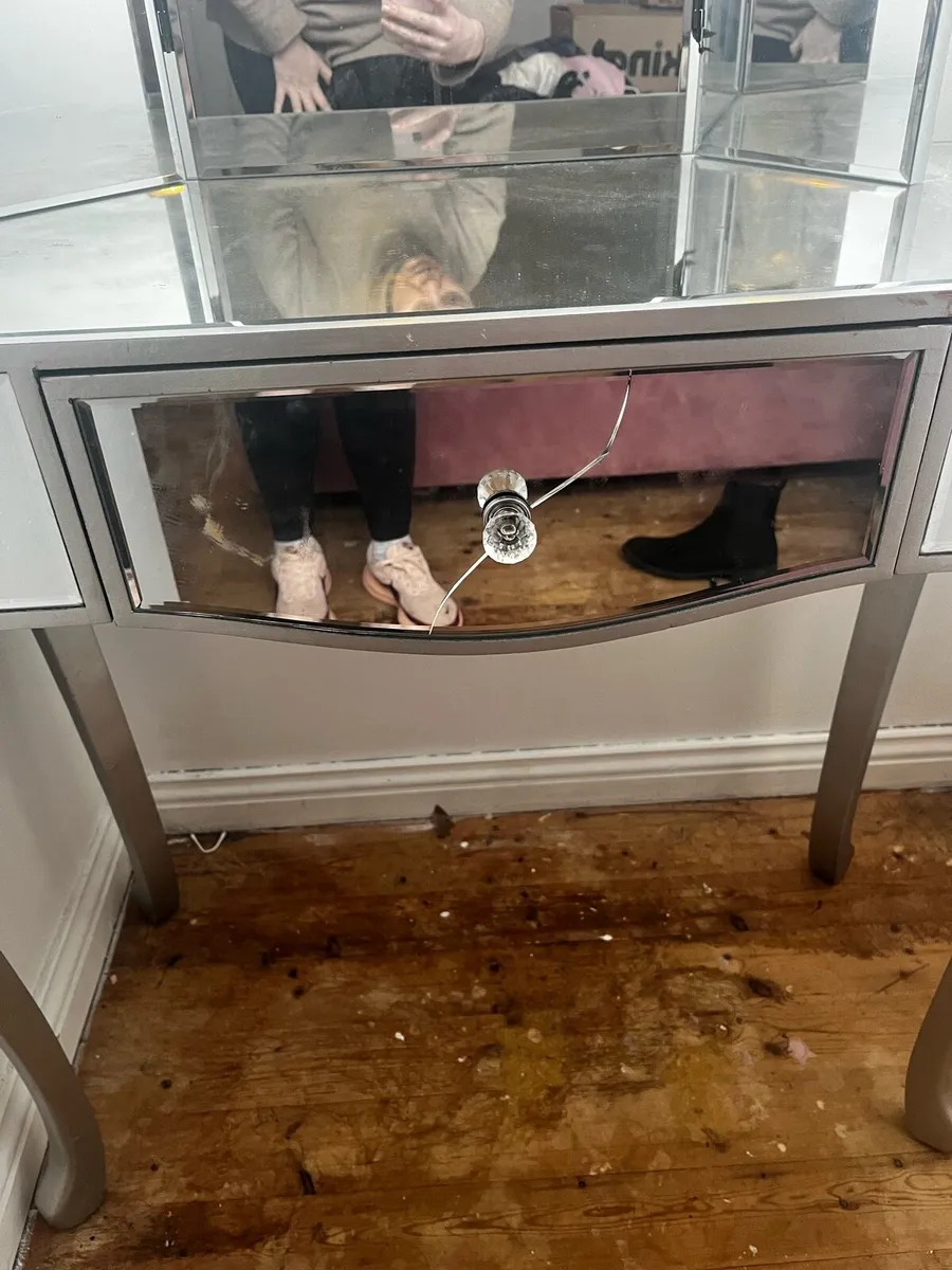 Dressing table - Image 3