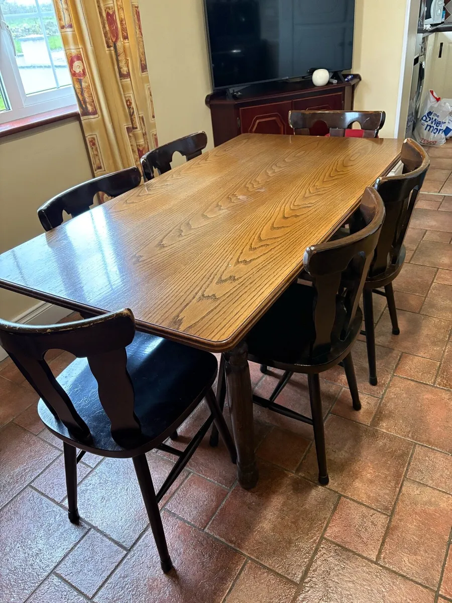 Dining Table and 6 chairs - Image 1
