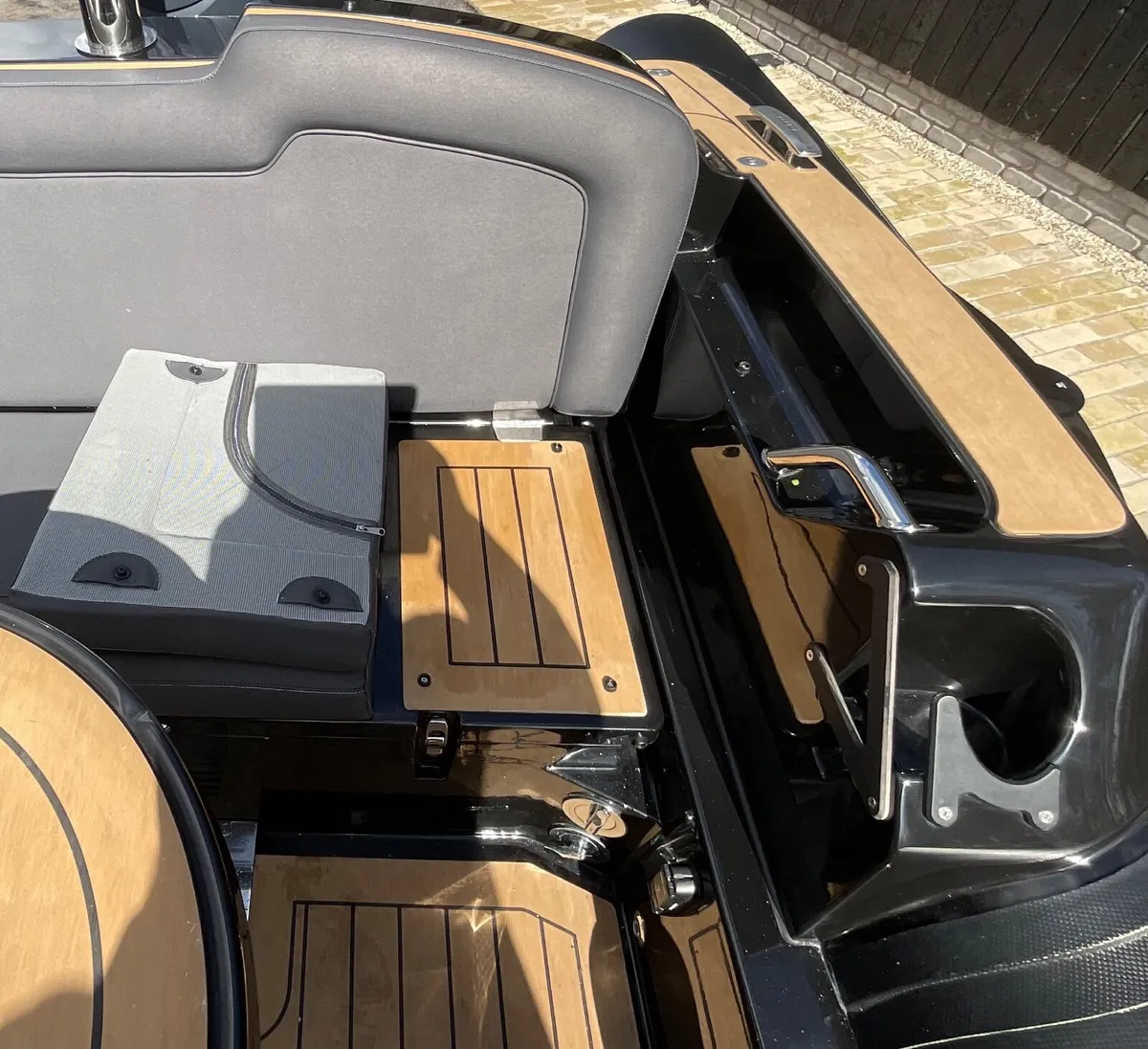 Ribeye A683 2022 Rib Boat with SBS roller trailer - Image 4