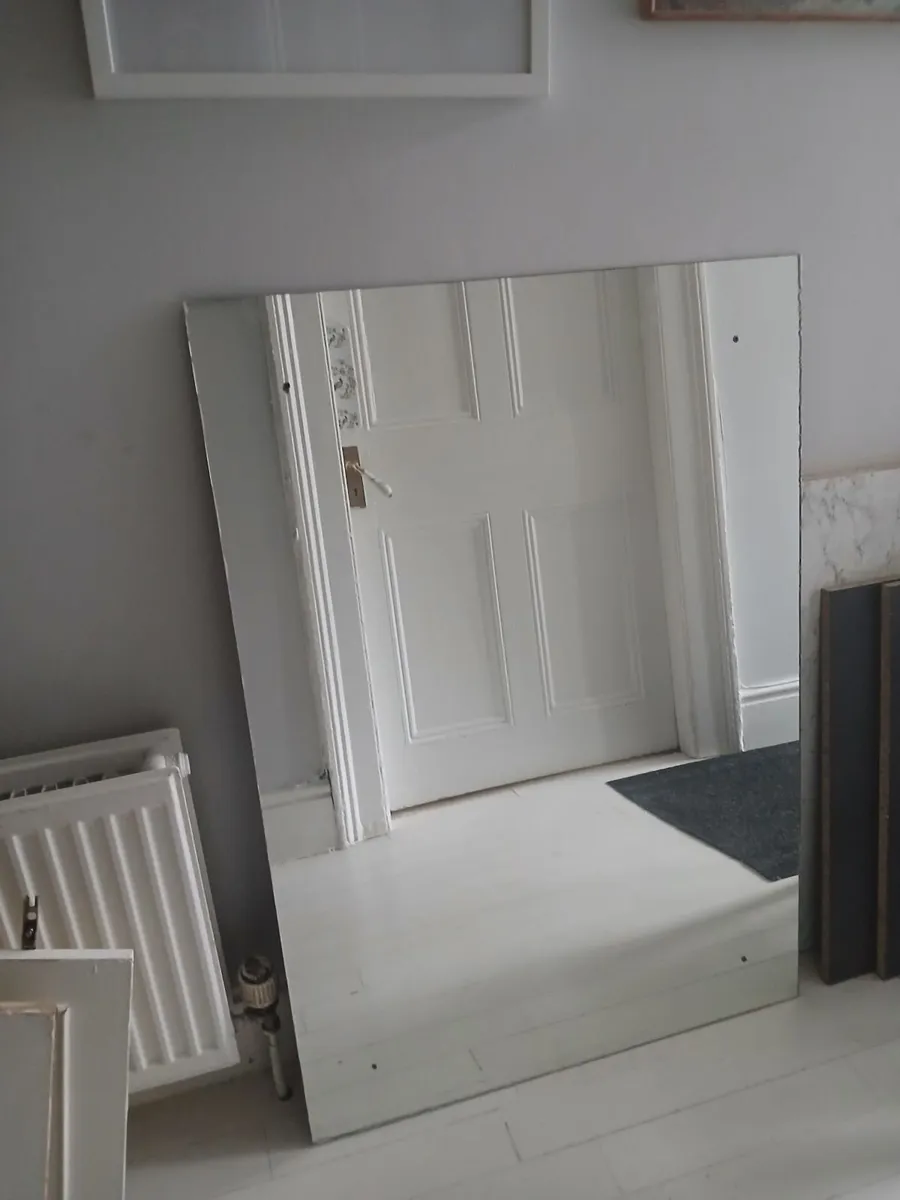 FREE Glass mirror - Image 3