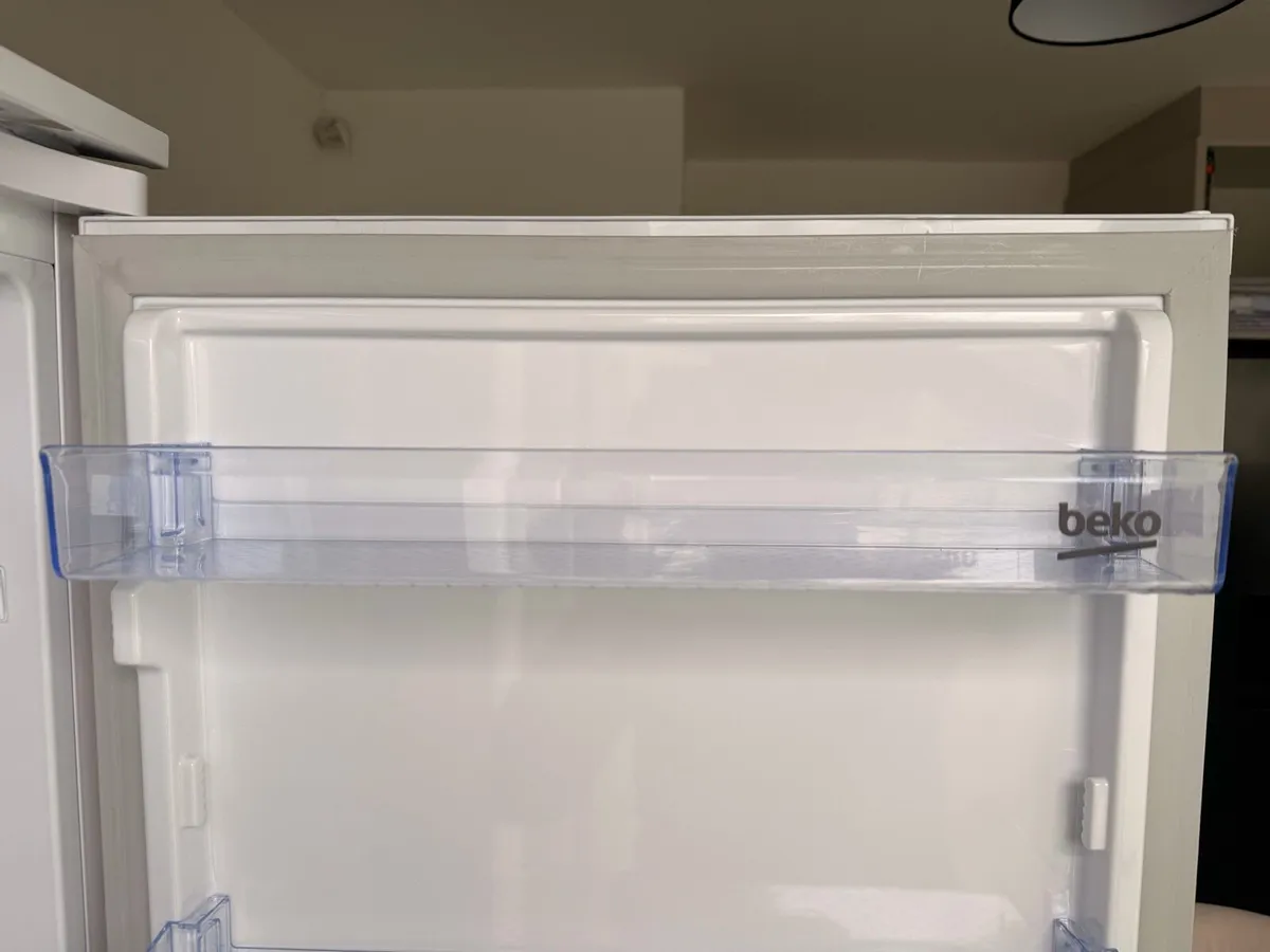 Beko Fridge freezer (integrated) - Image 3