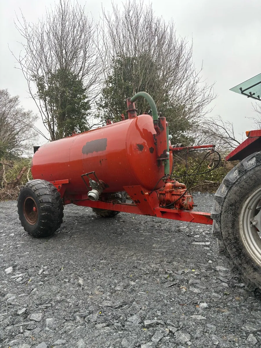 Redrock 1100 gallon tanker - Image 1