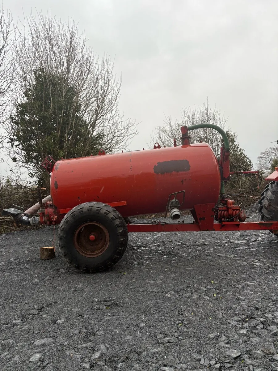 Redrock 1100 gallon tanker - Image 2