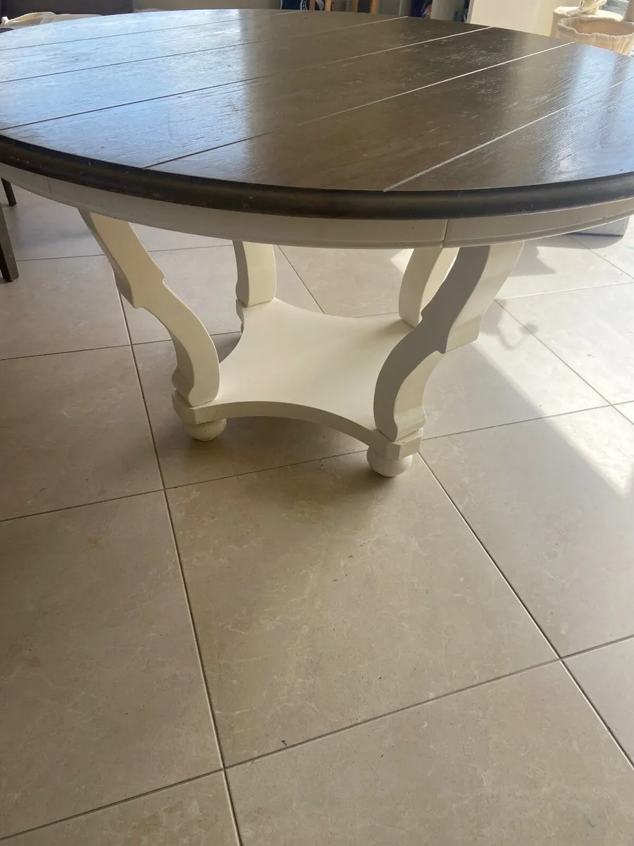 Dining table - Image 2