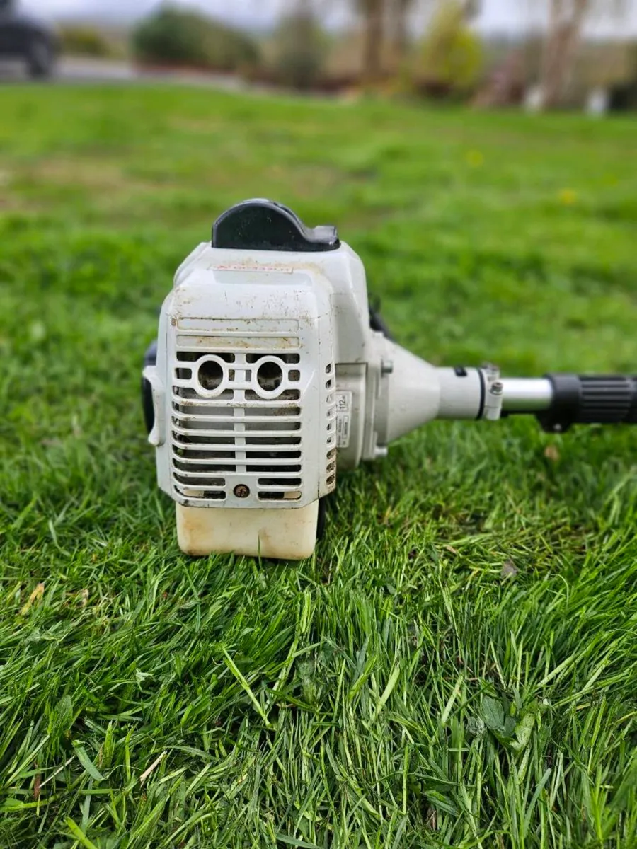 Petrol strimmer - Image 3