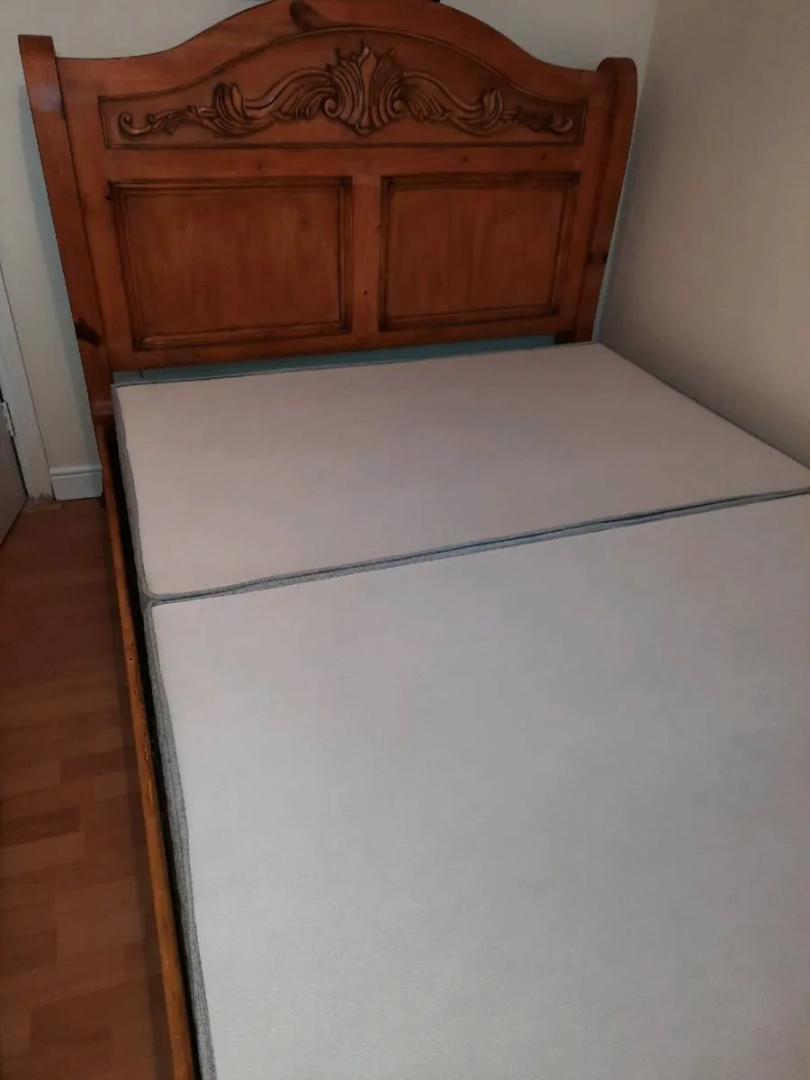 5 ft Double bed - Image 1