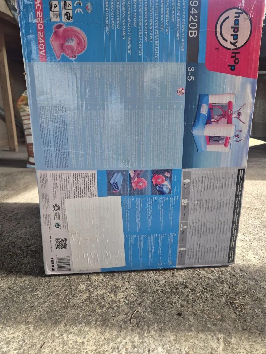 Inflatable Bouncy Castle RRP 180 - Image 3