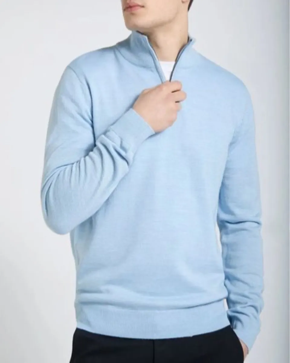 NEW Merino Blend Quarter Zip Jumper: Large - Image 1
