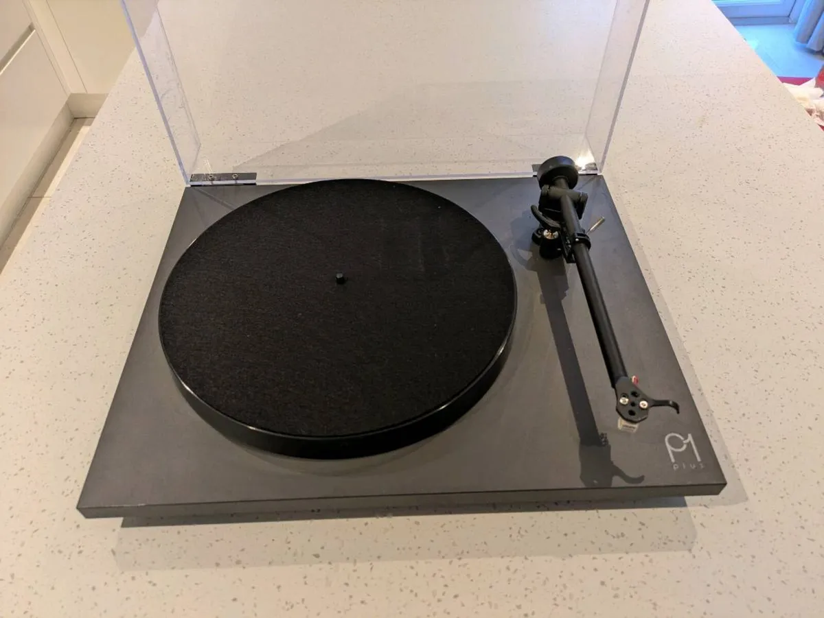 Rega Planar 1 Plus - Record player - Image 4