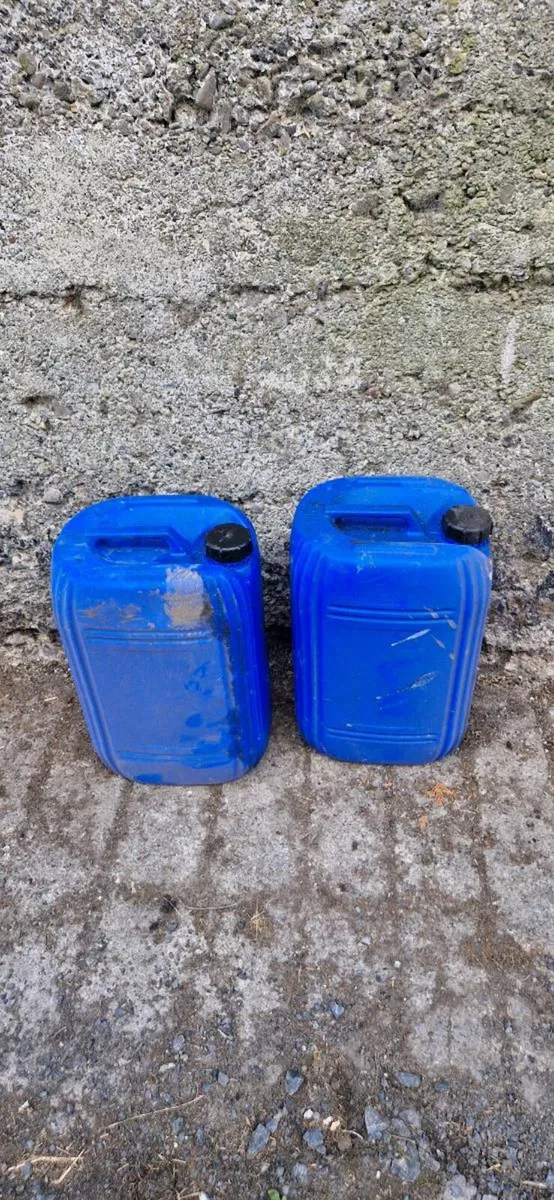 Empty 20 litre drums