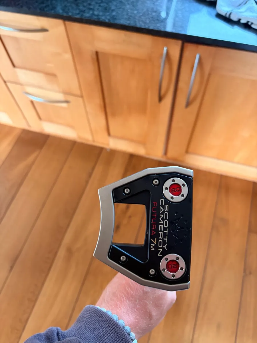 Scotty Cameron Futura 7M - Image 1