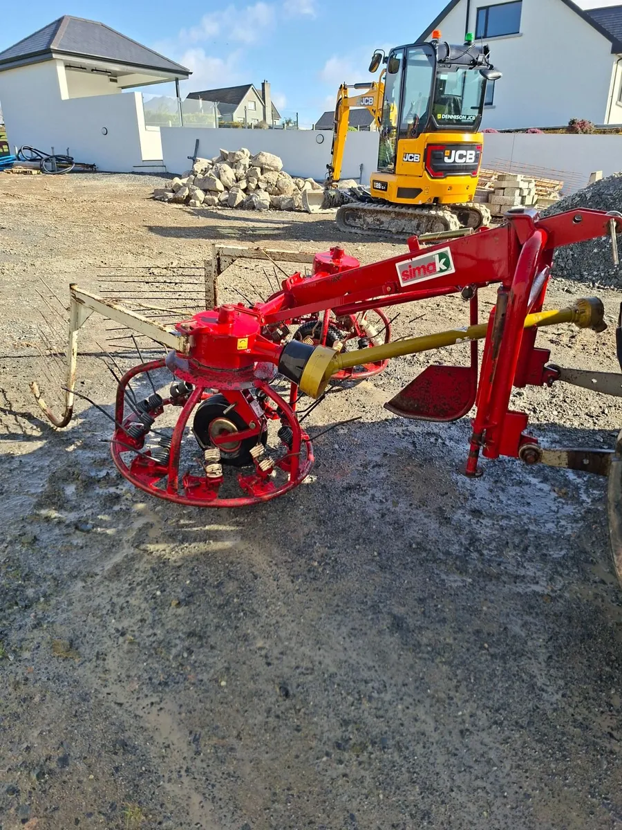 Hay turner - Image 1