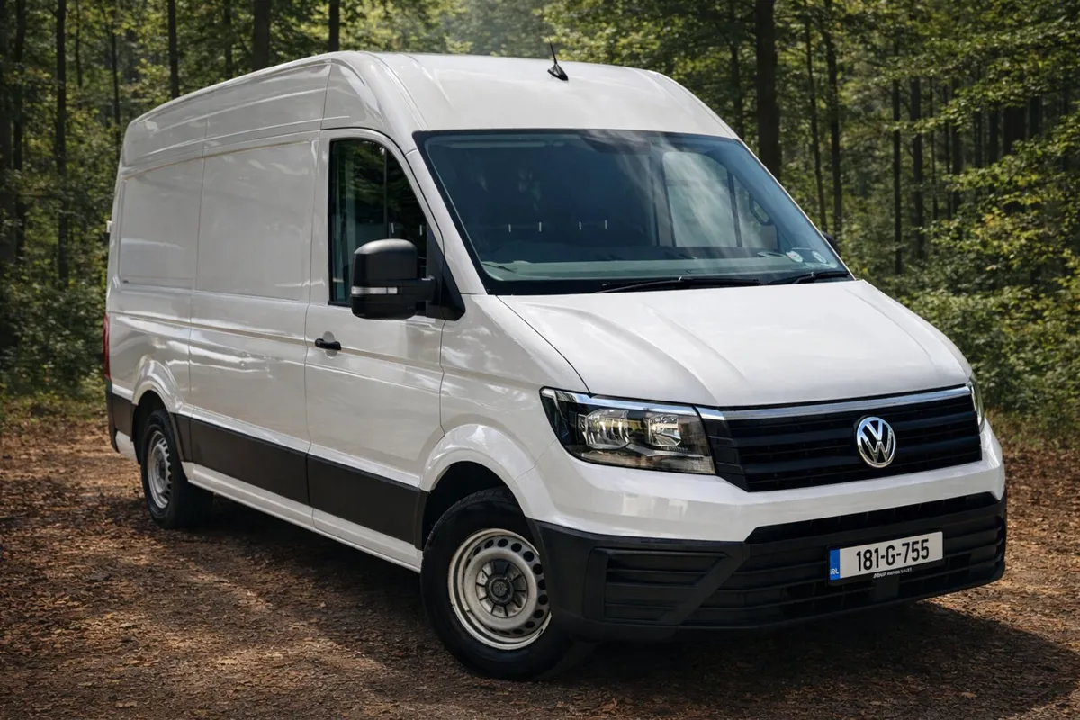 181 VOLKSWAGEN CRAFTER MWB HR 2.0TDI- LOW MILES - - Image 1