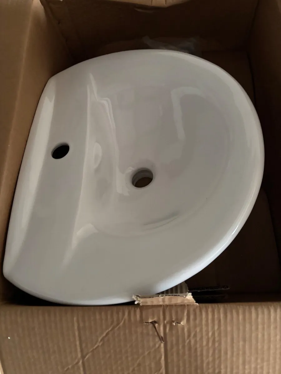 50cm Basin and pedestal - Image 1