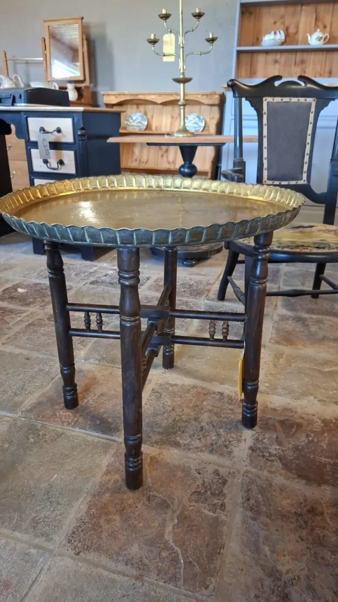Vintage middle Eastern brass tray table - Image 2