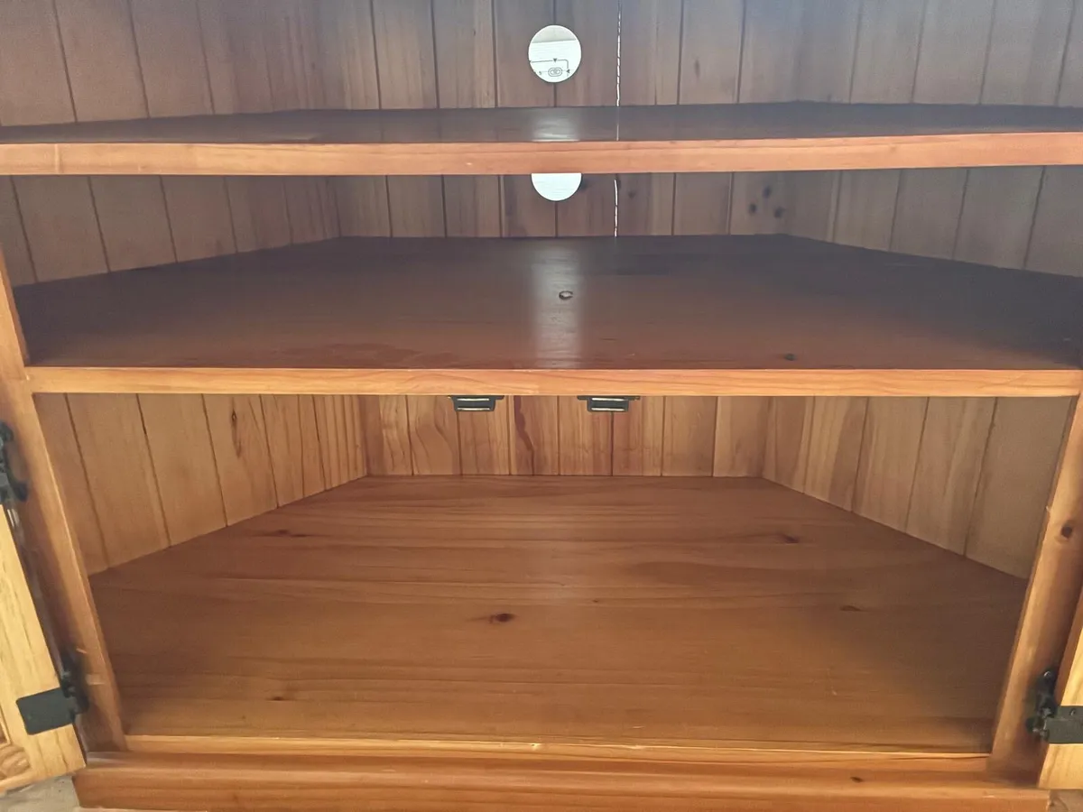 Solid wood TV unit - Image 3