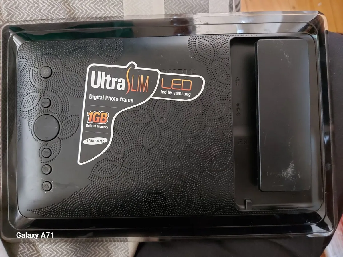 Samsung Photoframe, Photo Player, 1GB Memory - Image 2