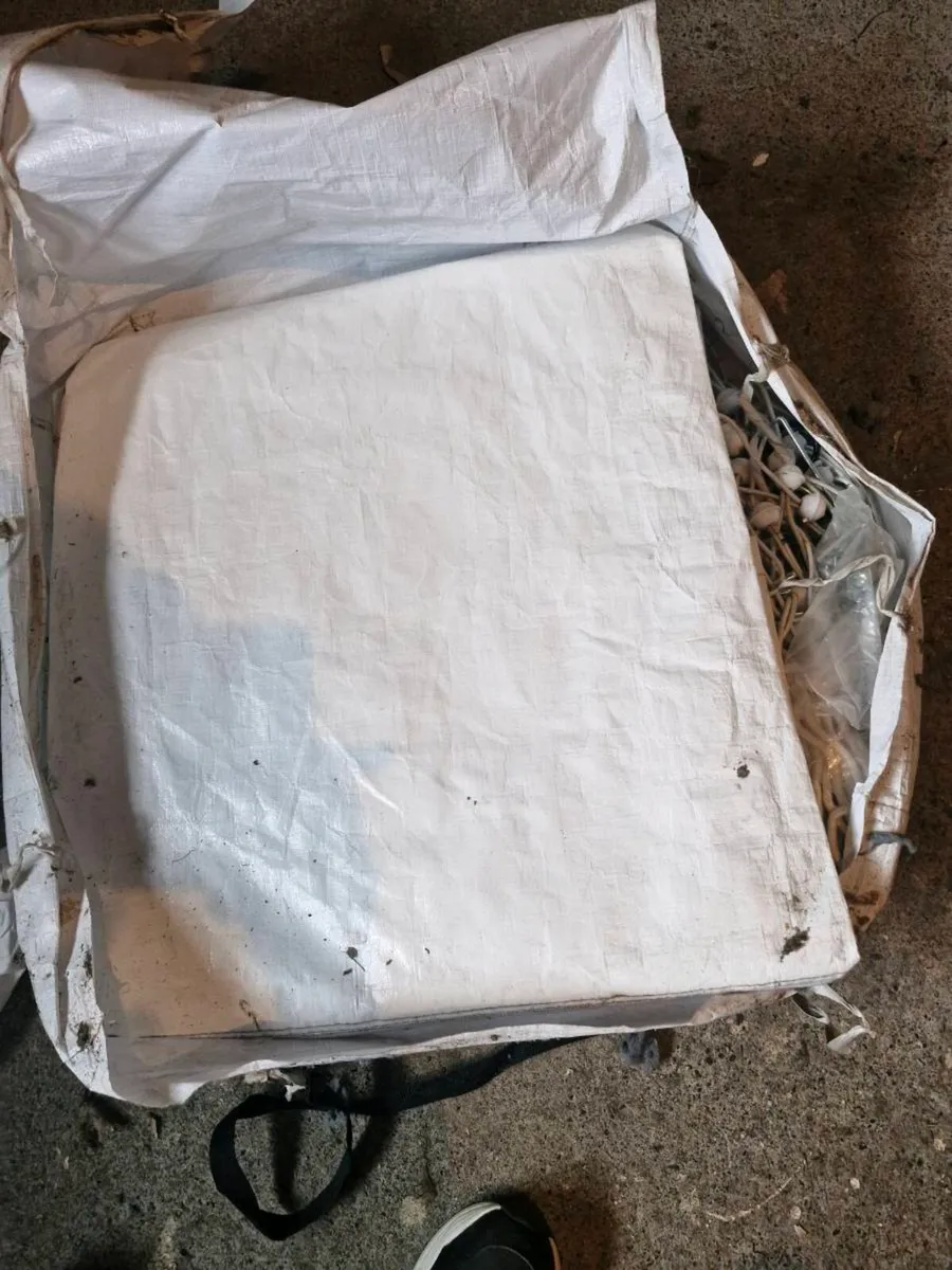 Large Marquee - Image 4