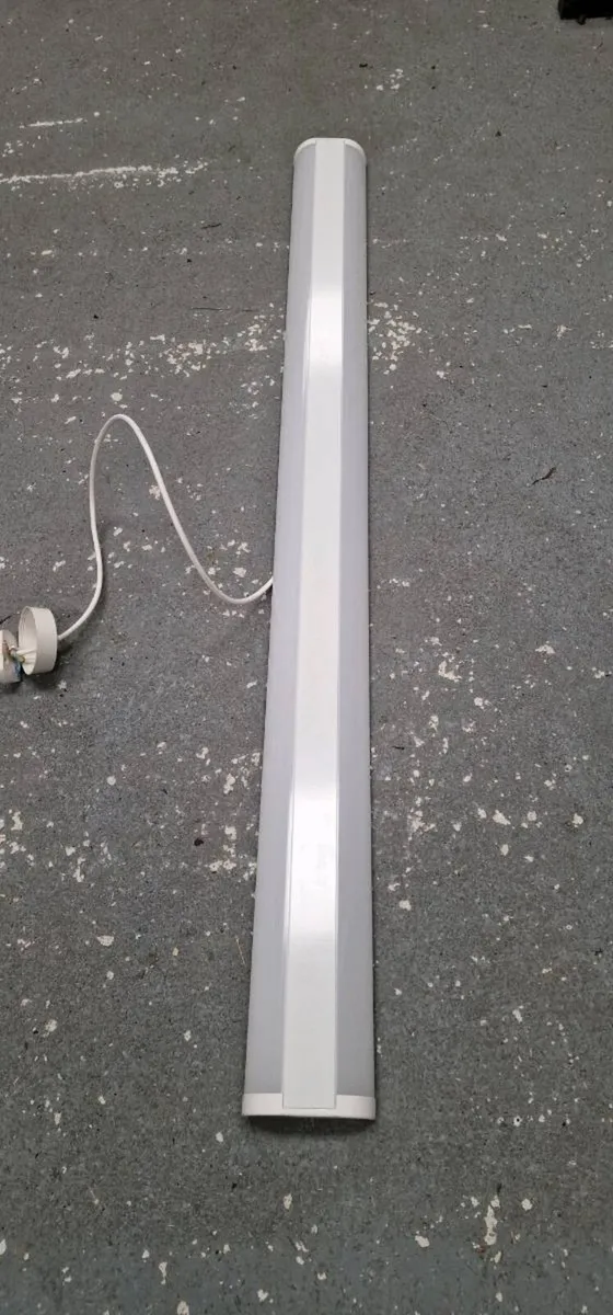 Twin LED Ceiling Lights. 5ft. 50w - Image 2