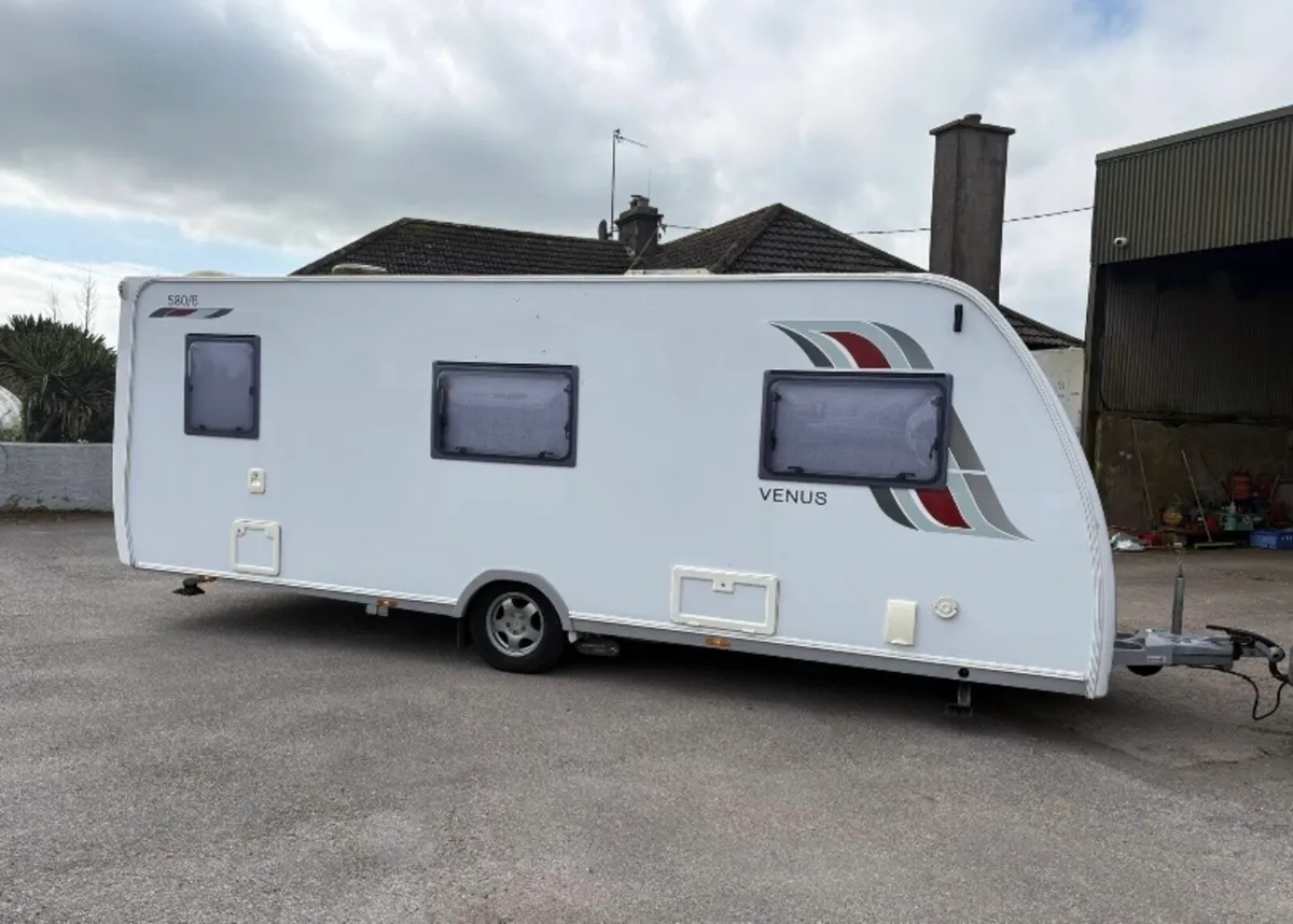 2016 LUNAR VENUES 6/7 BERTH - Image 2