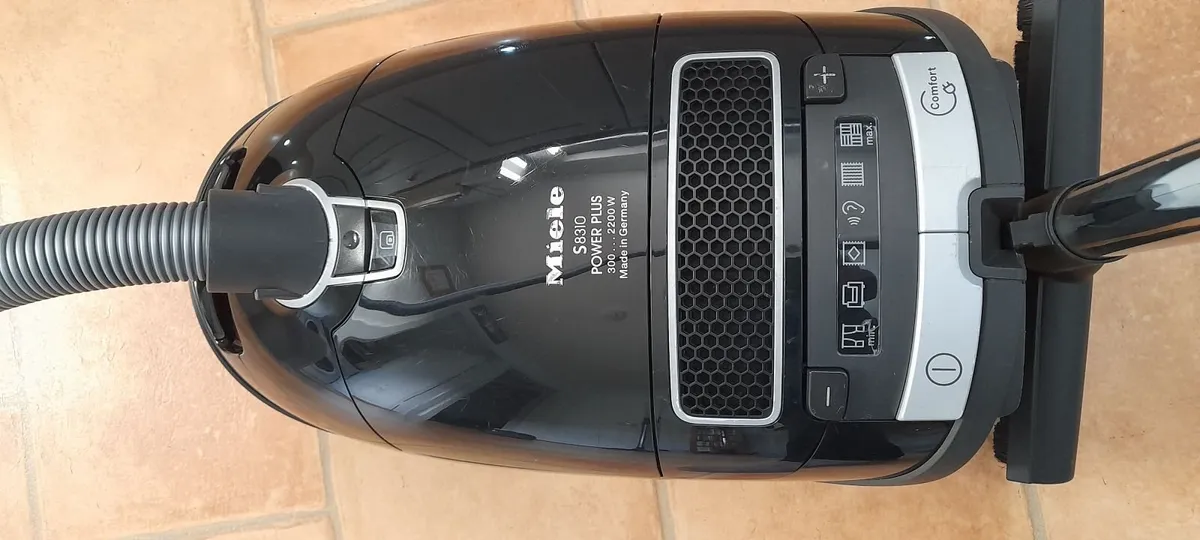 Miele vacuum/Hoover cleaner - Image 3