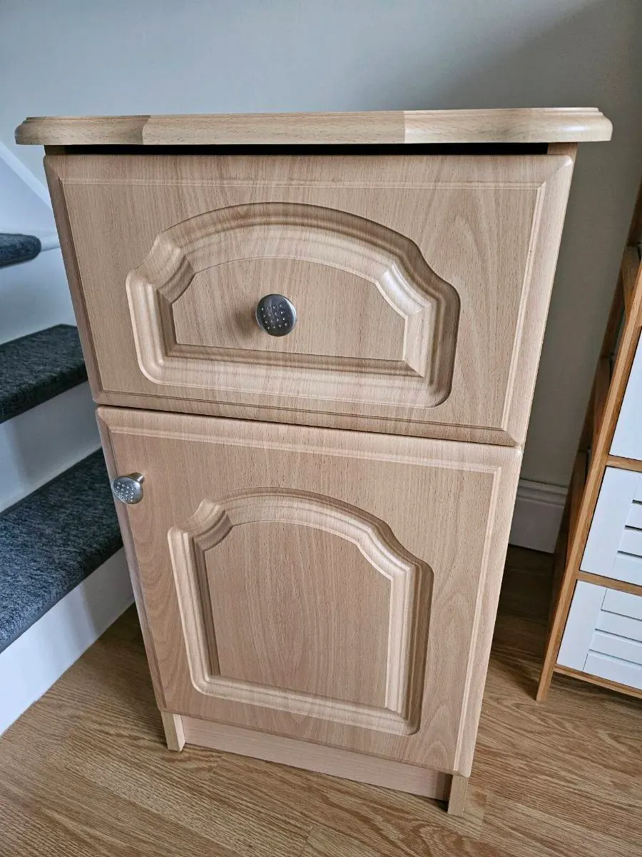Bedside Cabinet - Image 1
