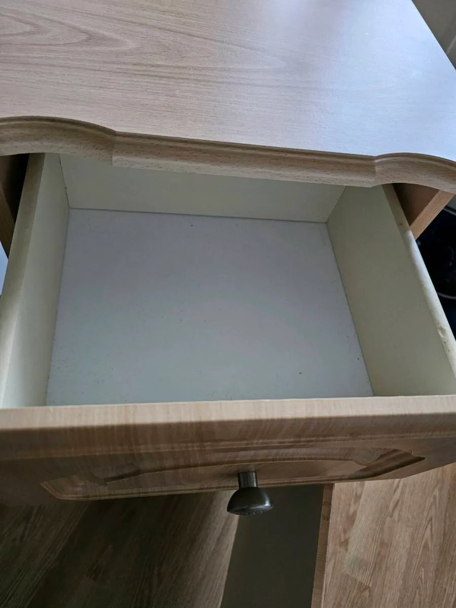 Bedside Cabinet - Image 3